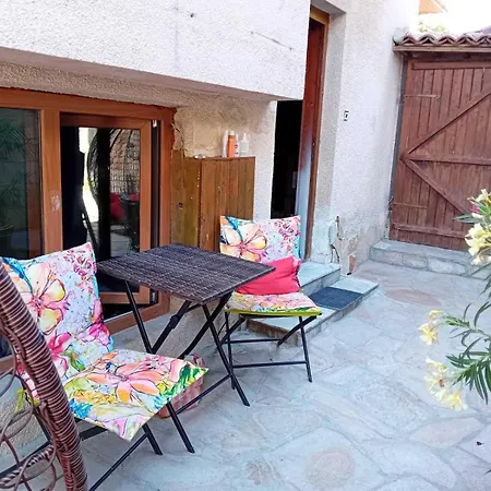 Whith Kitchen Apartment Nesebar